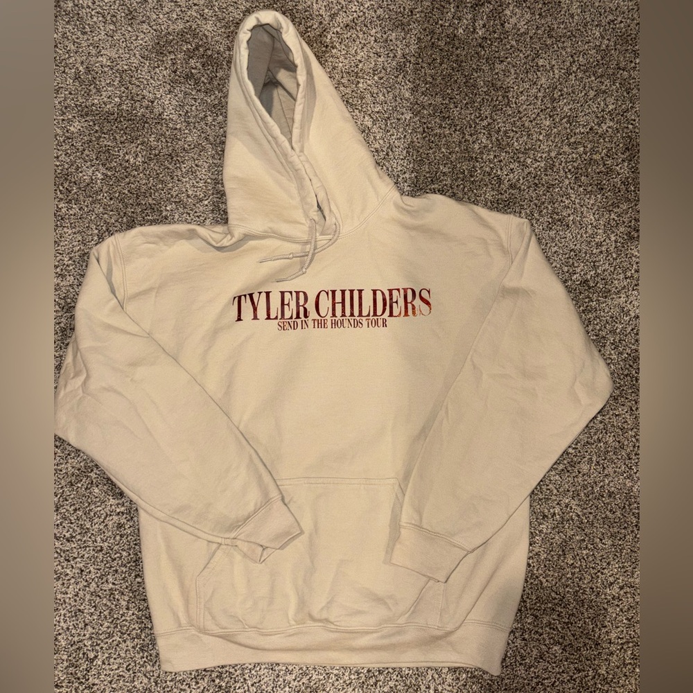 Tyler Childers 'Send In The Hounds' Cream Hoodie